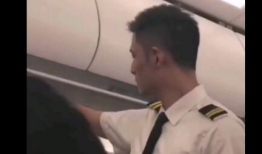 帅哥打飞机视频,帅哥空中驾驶技巧，打飞机视频带你领略飞行魅力
